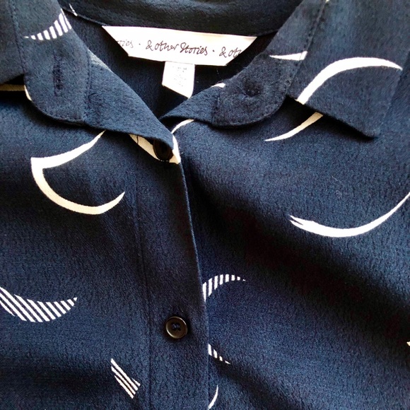 & Other Stories navy abstract print blouse shirt - Picture 4 of 6